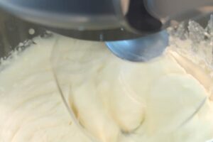 mixing cheesecake blend