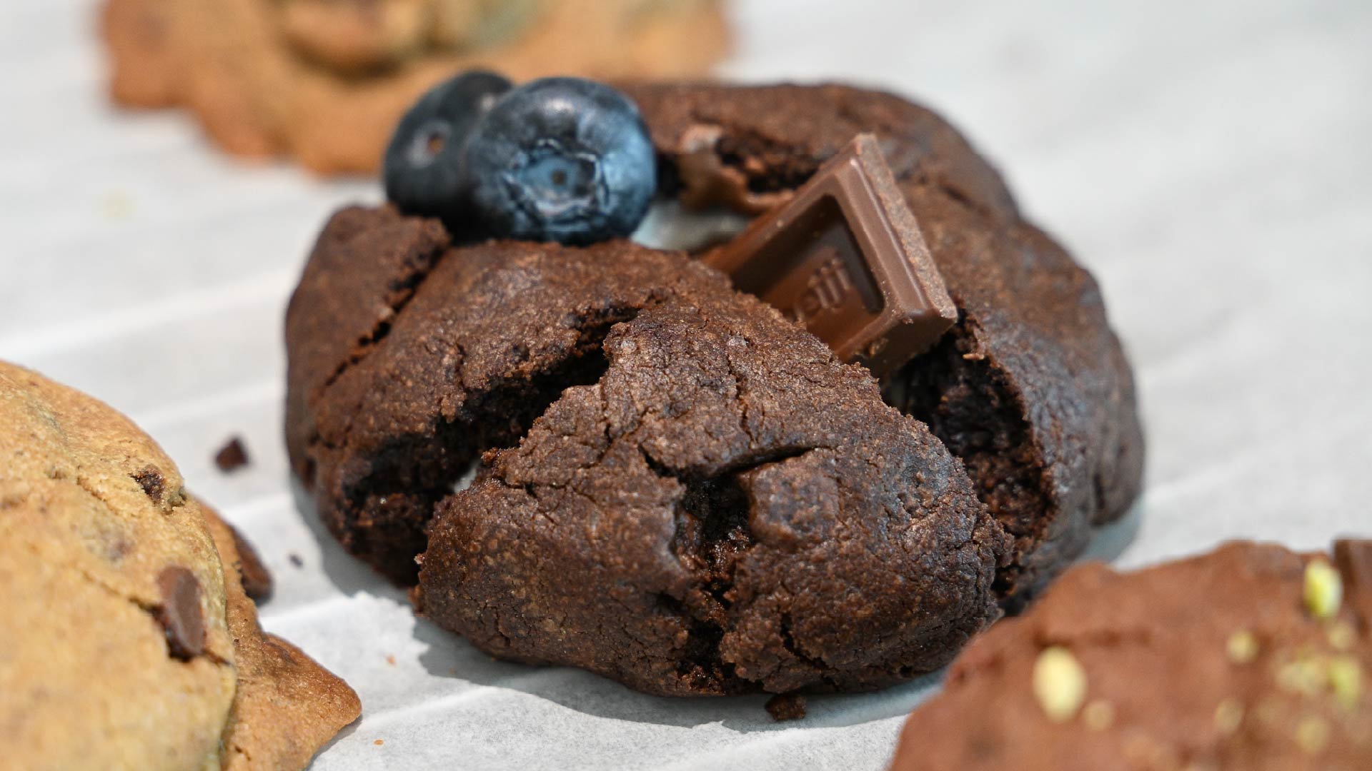 Double Chocolate chip Cookie s'mores